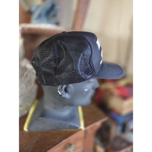 Black Vtg "These colors don't run, never have-never will" Trucker Hat SnapBack - Picture 2 of 7